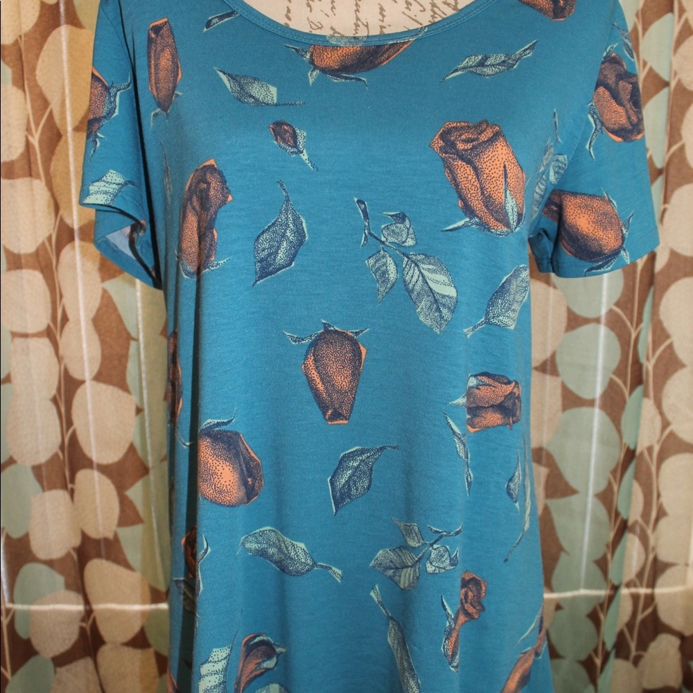 LuLaRoe Classic T